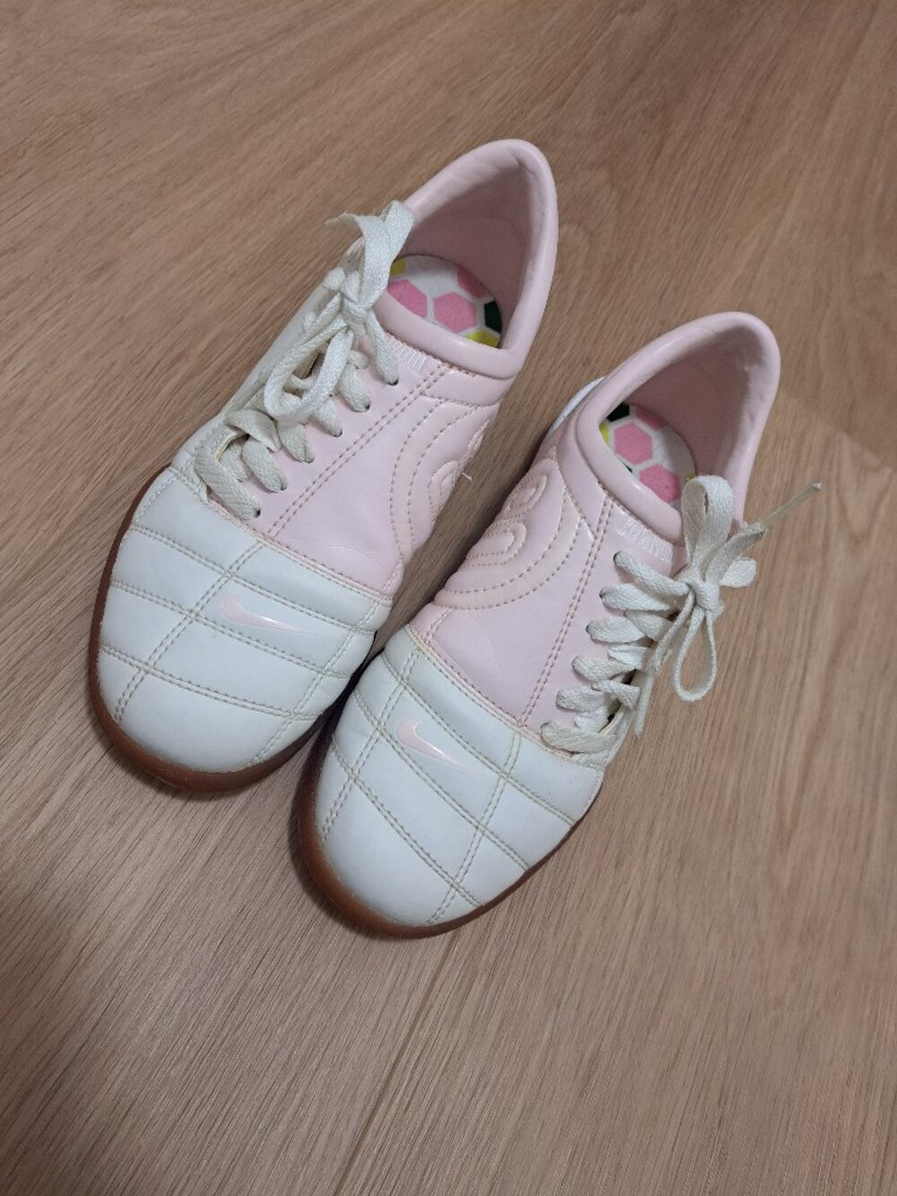 NIKE Total 90 III Pink and White Shoes from 2006